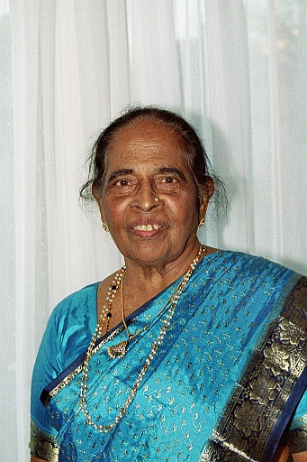 imm012_13.jpg