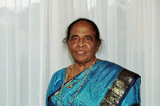 imm013_12.jpg